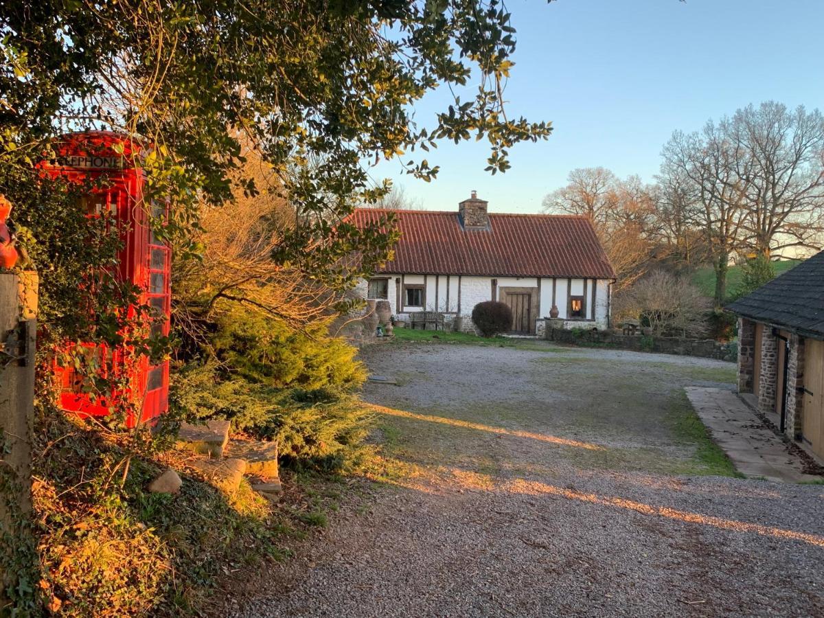 Medieval Cottage In Rural Monmouthshire. Raglan エクステリア 写真
